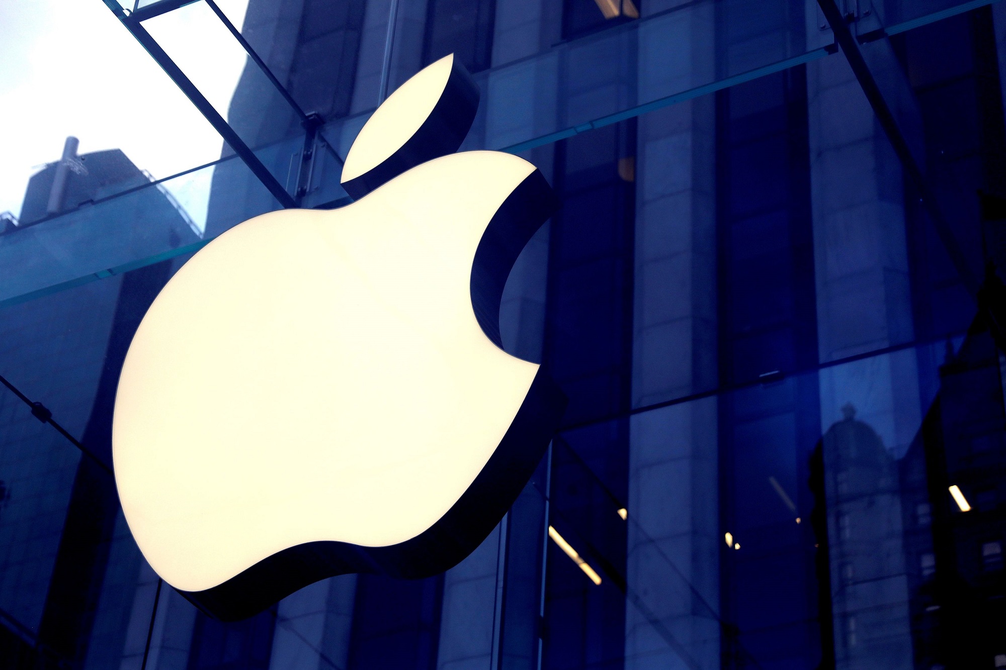 Apple: Ανακοίνωσε event για τις 20 Απριλίου και η μετοχή της εκτοξεύτηκε