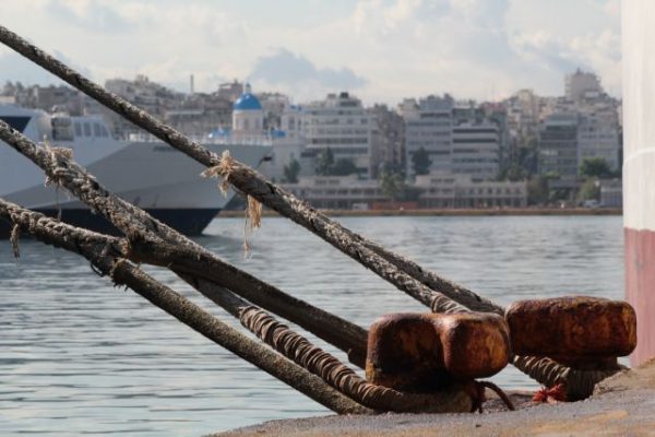 Να δοθεί προτεραιότητα στον εμβολιασμό των ναυτικών