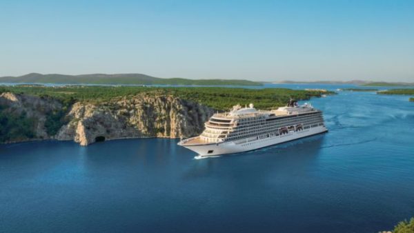 Και η Azamara ξεκινάει κρουαζιέρες από Ελλάδα