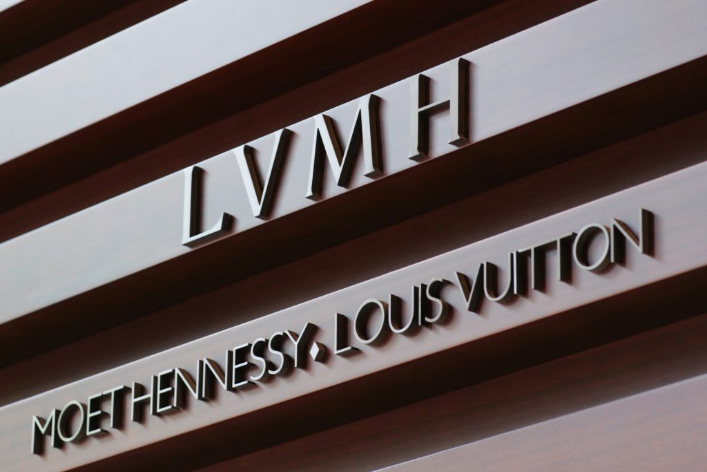 LVMH : Εκτοξεύτηκαν οι πωλήσεις – Ράλι στη μετοχή