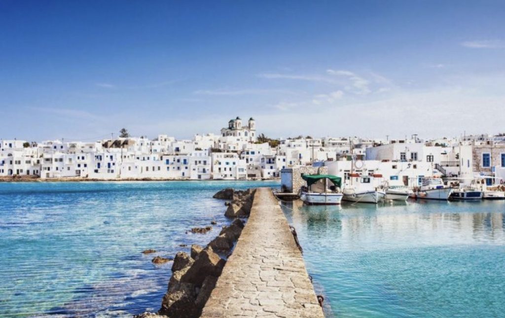 Paros readies to receive flights from non-Schengen countries, as island’s popularity surges