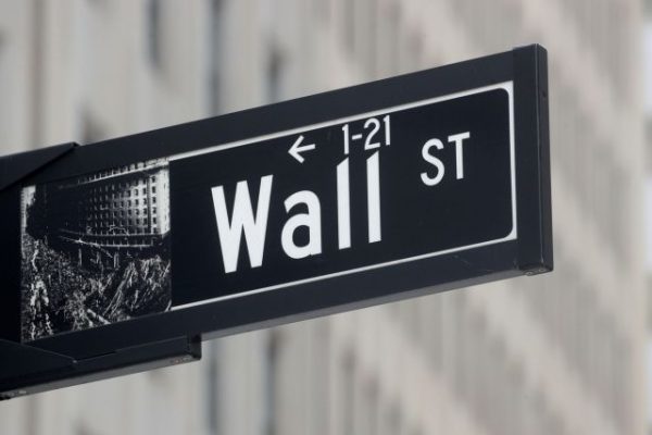 Wall Street – Το Αφγανιστάν βάφει «κόκκινο» όλους τους δείκτες