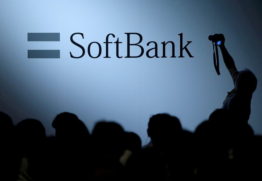 Softbank: Επιστροφή σε «τροχιά ανάπτυξης»