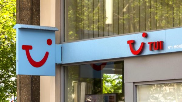 TUI: Κλείνει 55 τουριστικά γραφεία στη Γερμανία