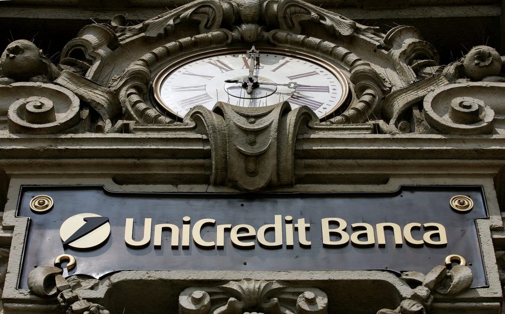 Unicredit: Πρώτη η Ελλάδα στη μείωση χρέους μετά την πανδημία