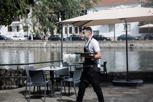 ΕΡΓΑΝΗ: Από σήμερα οι αιτήσεις αναστολών συμβάσεων εργασίας Ιουλίου