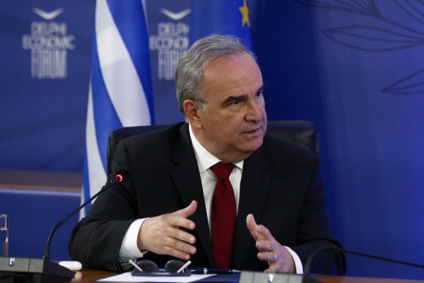 Παπαθανάσης: Επίσκεψη στα κεντρικά γραφεία της Ελληνικής Αναπτυξιακής Τράπεζας