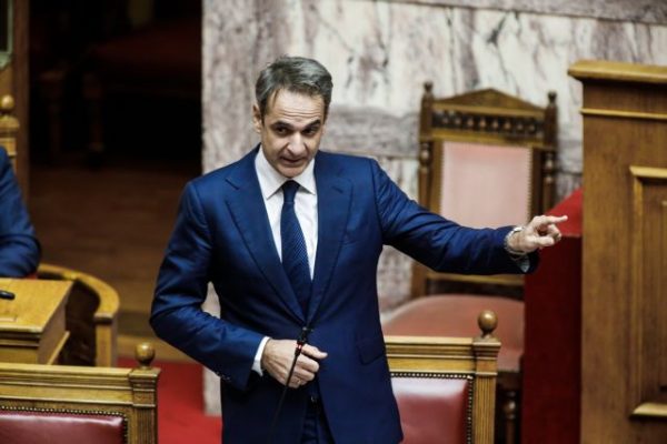 Μητσοτάκης: Πρόταση για εθνικό στόχο απαγόρευσης κυκλοφορίας των κινητήρων εσωτερικής καύσης στις μεταφορές