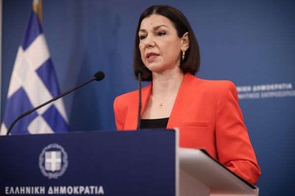 Πελώνη: Σκληρή η βρετανική απόφαση για τον τουρισμό