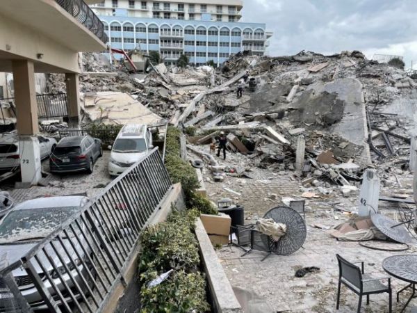 Φλόριντα: Κατάρρευση κτιρίου με τουλάχιστον 99 αγνοούμενους [Photo/Video]