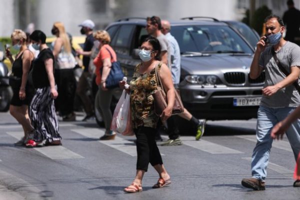 Κορωνοϊός – Πότε αναμένεται έκρηξη κρουσμάτων – Οι κρίσιμοι μήνες και το «καταφύγιο» του εμβολίου