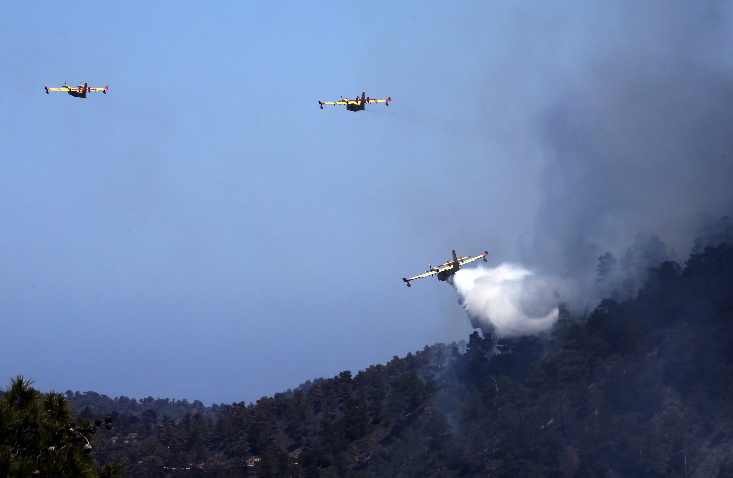 Κύπρος: Νέα φωτιά στην περιοχή που βρίσκεται η βασική χωματερή του νησιού