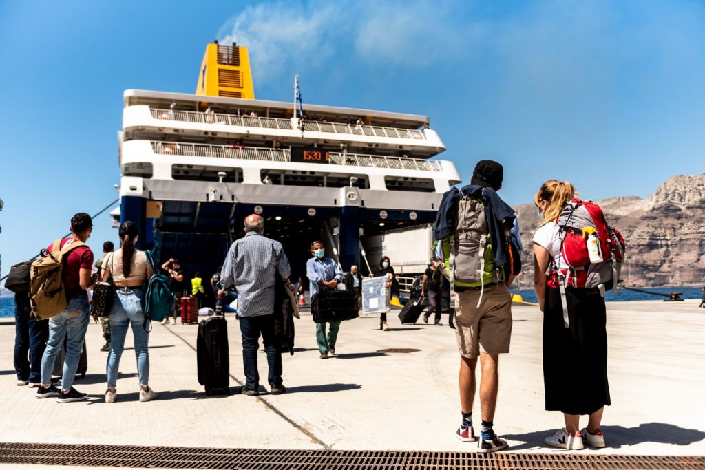 Βεβαίωση εμβολιασμού ή πιστοποιητικό; Σε τι διαφέρουν, πού χρησιμοποιούνται