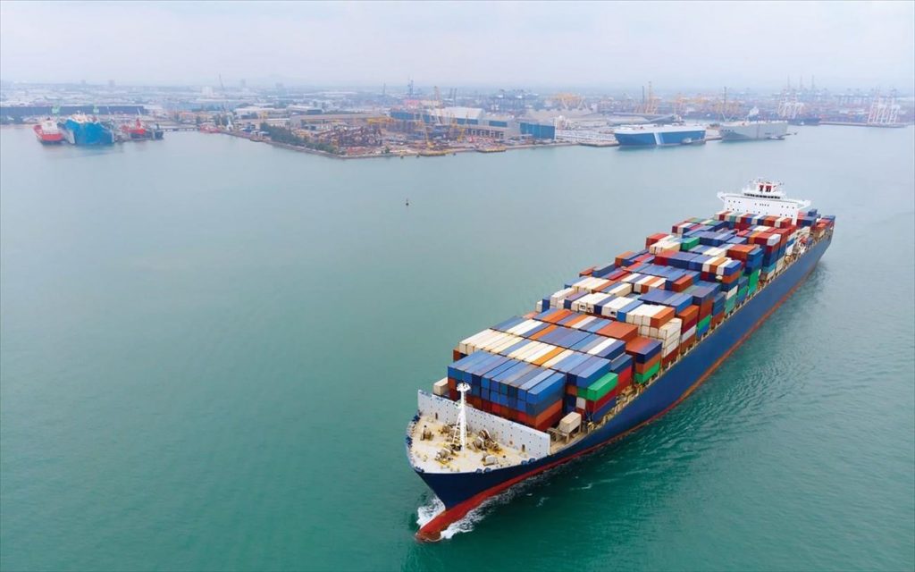 Survey: 15% of Greek shipping companies manage 56.2% of the fleet