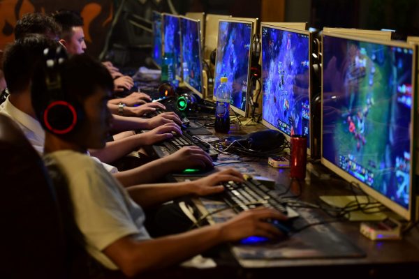 Online gaming – Πλαφόν 3 ωρών ανά εβδομάδα επιβάλλει η Κίνα στους ανήλικους παίκτες