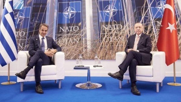 Mitsotakis-Erdogan – “Neither Greece nor Turkey will become repositories for refugees”