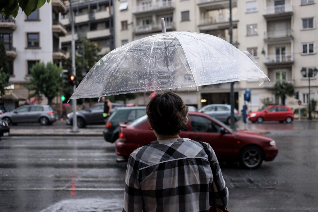 Βροχές, καταιγίδες και χαλαζοπτώσεις αύριο στις περισσότερες περιοχές της χώρας