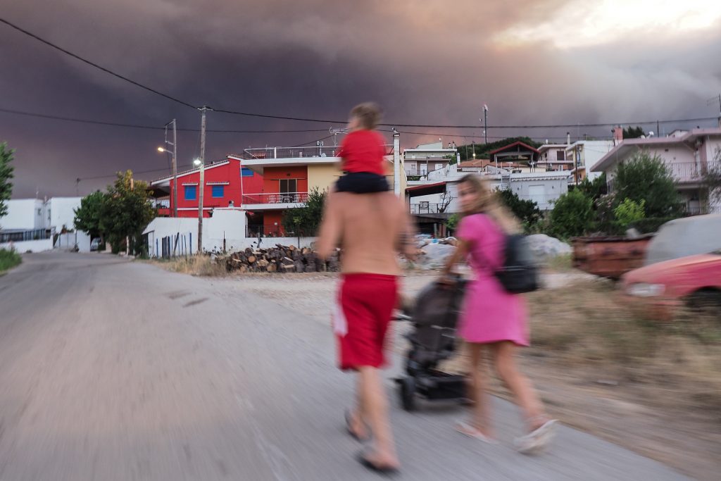 Εύβοια – Δραματική εκτίμηση Meteo για την εξάπλωσης της φωτιάς [Εικόνες]