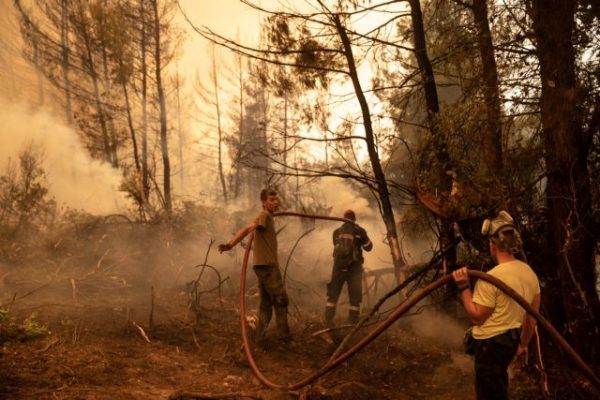 Πυρκαγιές – «Καμπανάκι» της Πολιτικής Προστασίας για 10 περιοχές