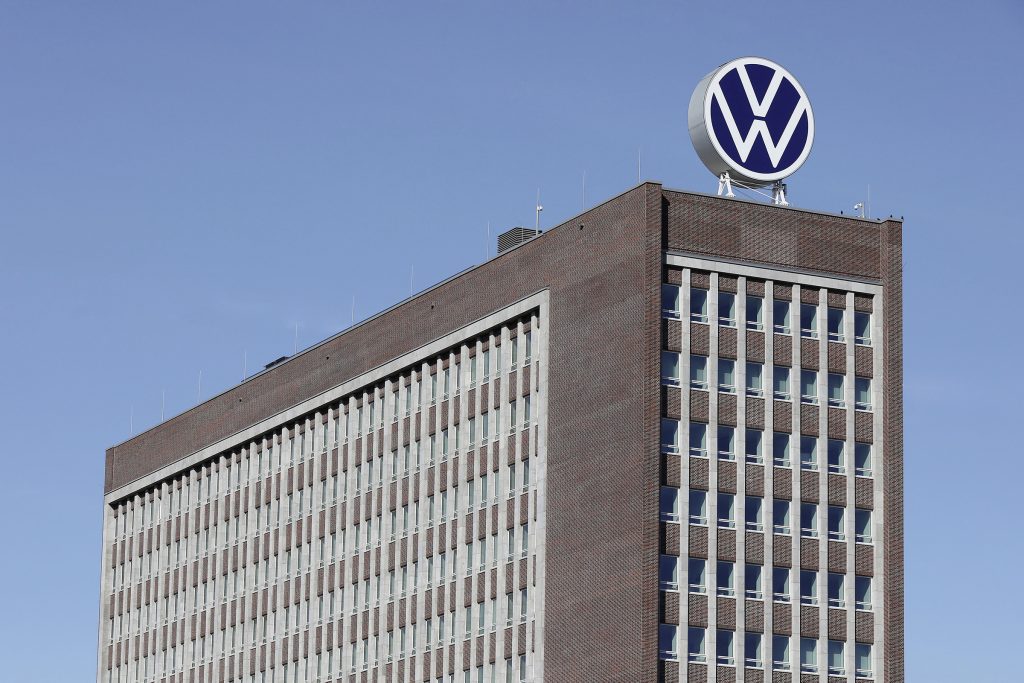 Γερμανία: Η παρακμή της VW αποκαλύπτει τους σκελετούς στην ντουλάπα της οικονομίας