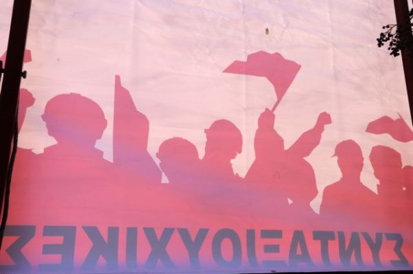 Καμπανάκι για αναδρομικά συντάξεων και ανεργία – Εύσημα για την μείωση των εκκρεμών συντάξεων