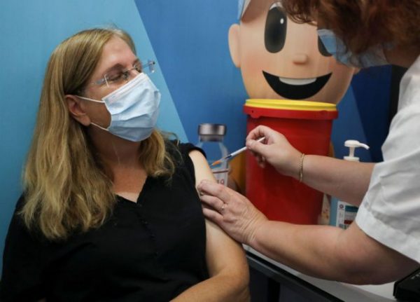 Probe into fake vax certificates expanded throughout Greece