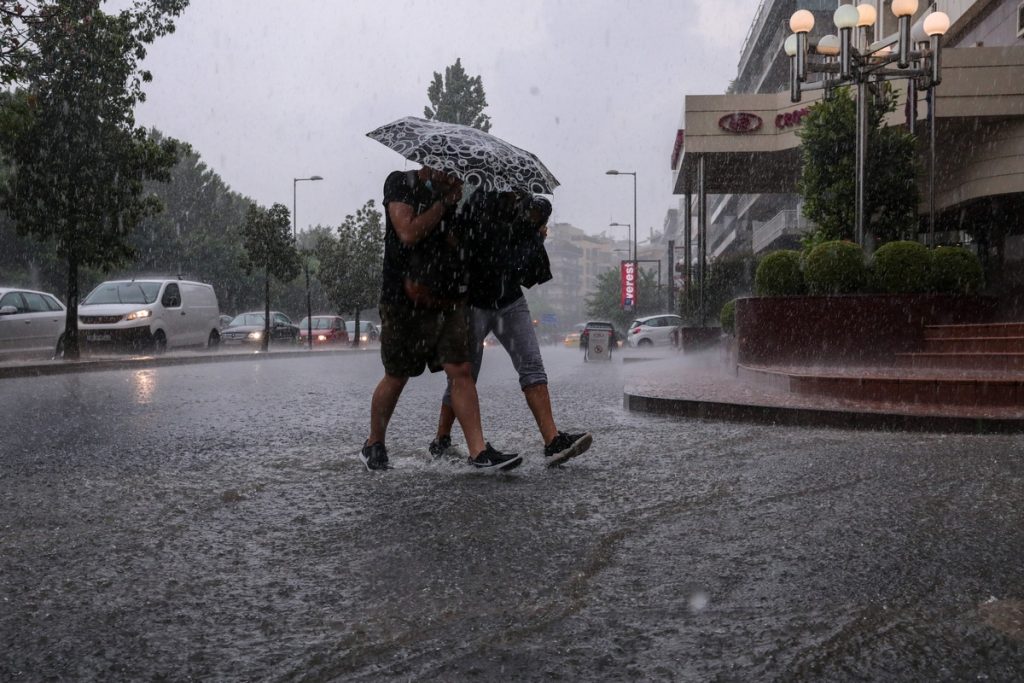 Καιρός – Πού θα «χτυπήσει» η κακοκαιρία Μπάλλος [Χάρτες]