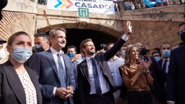 Mitsotakis: ‘The people respond to those urging real change, not empty promises’