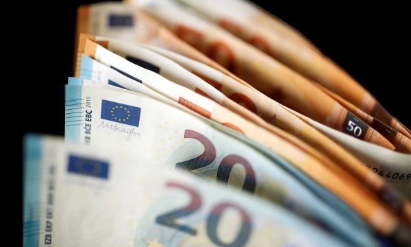 Χατζηδάκης – Υψηλές αυξήσεις μισθών το 2022