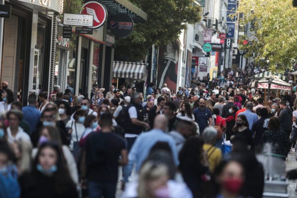 Νέα μέτρα σε σουπερμάρκετ & λιανεμπόριο – Στο βάθος… «σκληρό lockdown» για ανεμβολίαστους