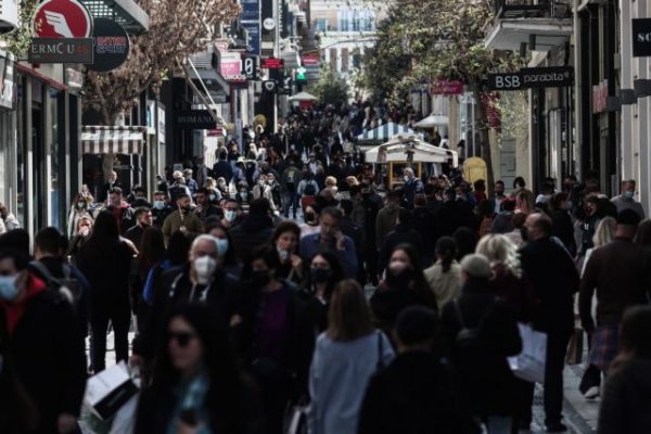 20 μήνες πανδημίας – Τι πιστεύουν οι Έλληνες για τον εμβολιασμό παιδιών και την τρίτη δόση