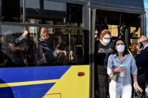 Covid-19 pandemic in Greece – 6,677 new infections on Mon.; 117 deaths, 657 intubated patients