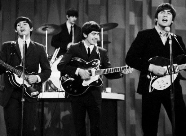 Beatles: Βίλα που τους φιλοξένησε στο Λος Άντζελες ενοικιάζεται έναντι 42.000 δολαρίων τον μήνα