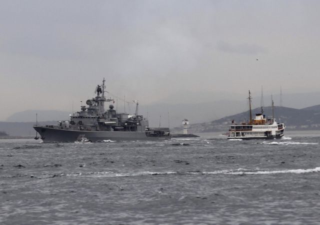 Ένταση στο Στενό του Κερτς – Πλοίο της Ουκρανίας αρνείται να αλλάξει πορεία