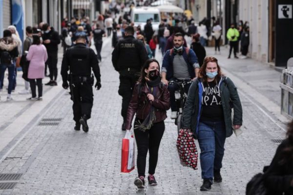 Καπραβέλλος – «Βλέπω μαύρα Χριστούγεννα» – Τα μέτρα που προτείνει