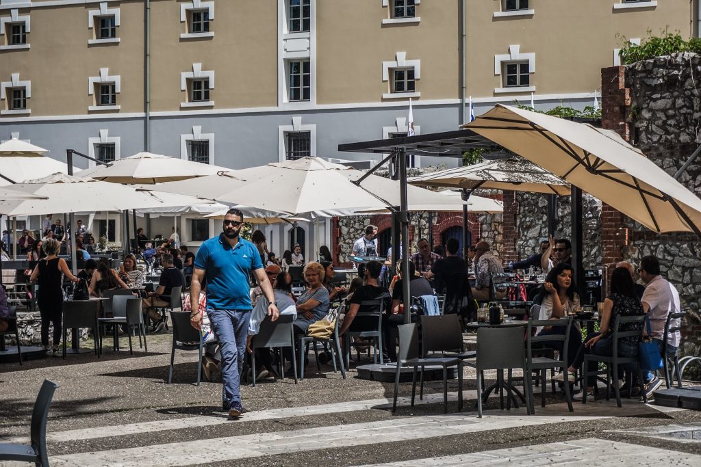 Απλοποιείται η έκδοση αδειών για τα καταστήματα υγειονομικού ενδιαφέροντος στην Αθήνα