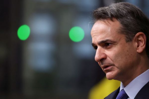 PM Mitsotakis meets with EPP’s gen sec Antonio López-Istúriz