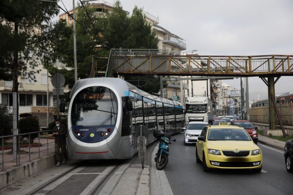 Τραμ – Πότε προβλέπεται η εμπορική λειτουργία της επέκτασης προς Πειραιά