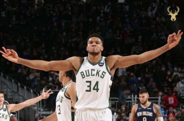 «Σπίτι χωρίς Γιάννη…» – Οι Milwaukee Bucks εύχονται στον Greek Freak