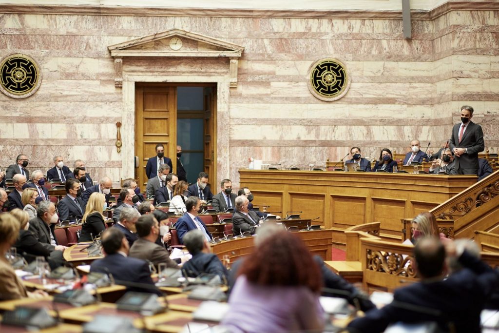 Πρόταση μομφής: Δείτε live την ομιλία του Κυριάκου Μητσοτάκη στη Βουλή