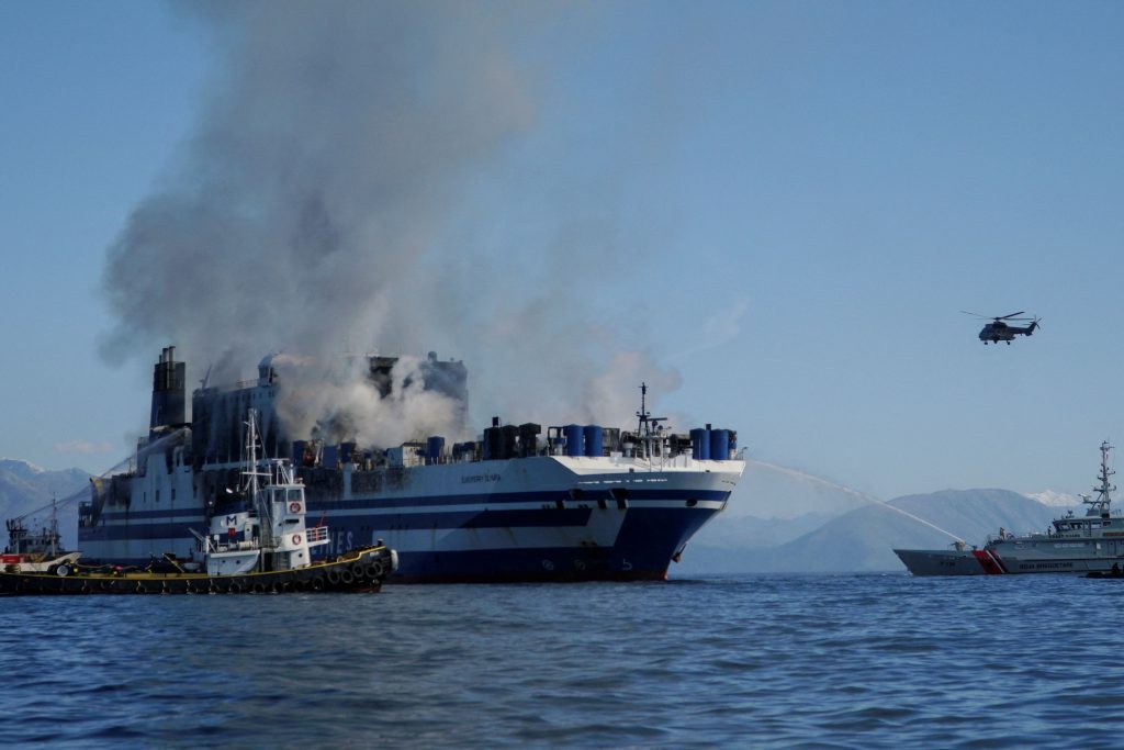 Euroferry Olympia: Oλοκληρώθηκε η απάντληση καυσίμων από τις δεξαμενές του πλοίου