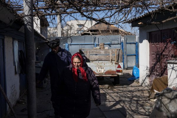 Πώς, έστω και κατ’ ελάχιστο, θα μπορούσε να τιμωρηθεί η Ρωσία για τα εγκλήματα πολέμου στην Ουκρανία;