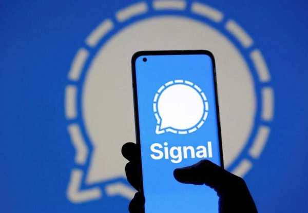 Signal: Διαψεύδει ότι παραβιάστηκε η πλατφόρμα της