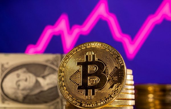 Crypto: Ανακάμπτουν μετά από τις τελευταίες απώλειες – Πάνω από τα 40.000 δολάρια το Βitcoin