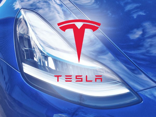 Tesla: Συνεχίζει να μεγεθύνεται και στο 2022