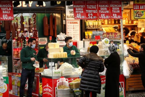 Τουρκία: Άλμα του πληθωρισμού στο 61,14% τον Μάρτιο