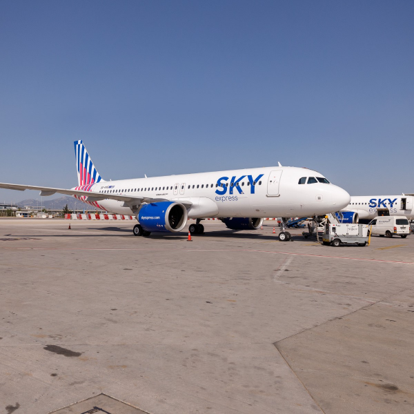 SKY express: Συνεχίζει τις επενδύσεις με νέα αεροσκάφη