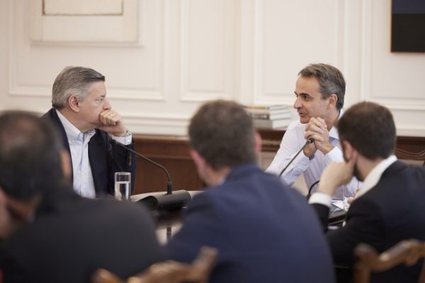 Greek PM meets with Netflix Co-CEO Ted Sarandos