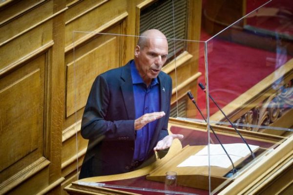 Βαρουφάκης: Aπό το 2015 παρακολουθούσαν το κινητό μου