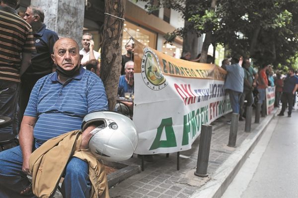 Οι όχθες και ο ποταμός